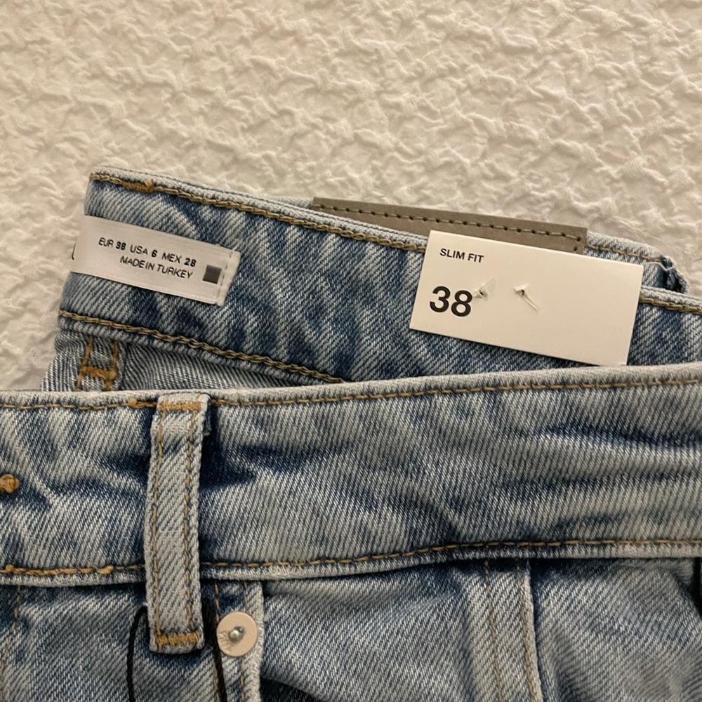 Zara NWOT women’s size 6 high rise denim, slim fit, cropped length, comfort - Picture 7 of 9